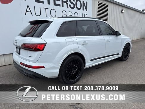 Used 2024 Audi Q7 3.0T Prestige image 3