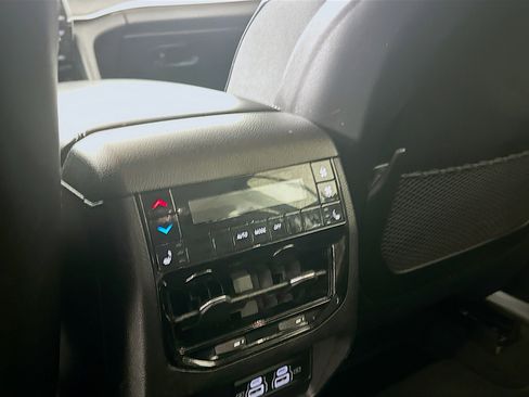 Used 2021 Jeep Grand Cherokee L Limited image 26