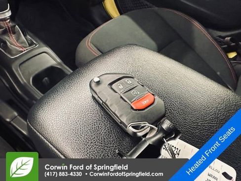 Used 2022 Jeep Wrangler Unlimited Rubicon w/ Cold Weather Group image 26