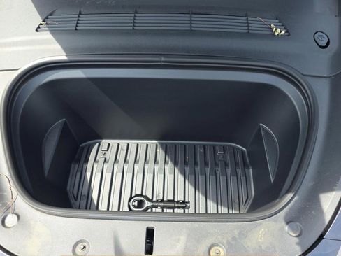 Used 2024 Tesla Model Y Long Range image 14