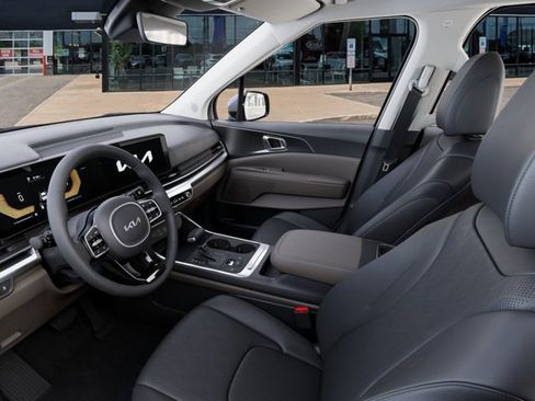 New 2026 Kia Carnival FWD image 17