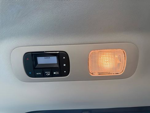 Certified 2026 Honda Odyssey EX-L image 35