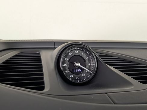 New 2026 Porsche Macan 4S Electric AWD/4WD image 30