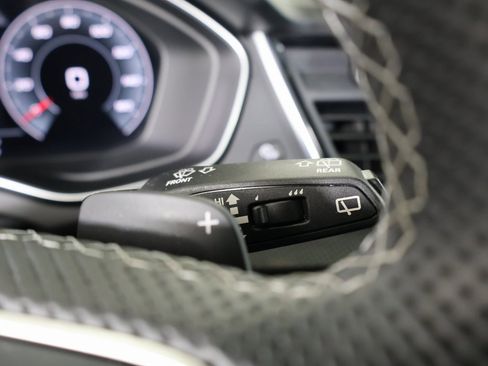 Used 2023 Audi SQ5 Premium Plus w/ Premium Plus Package image 32