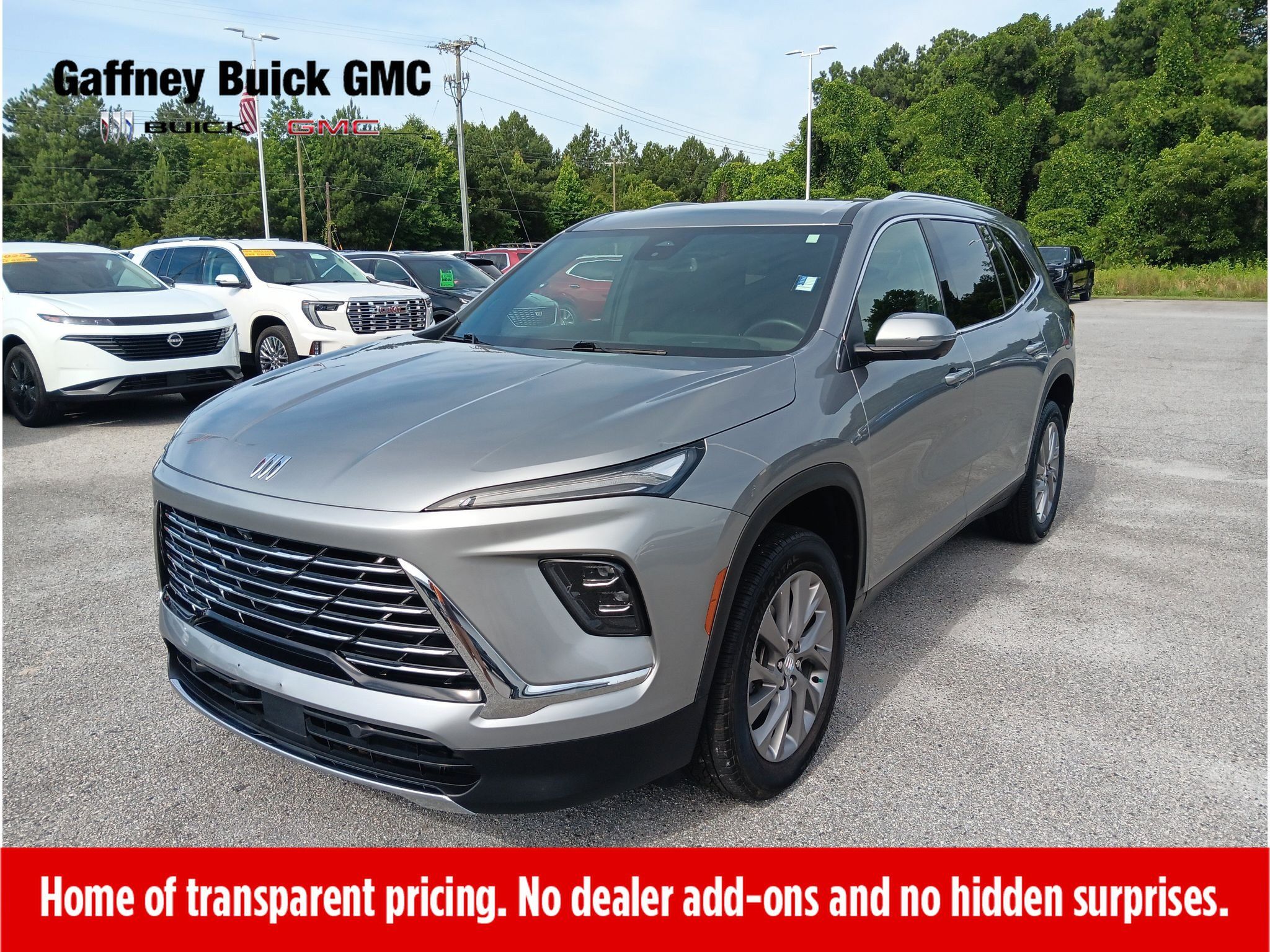 Used 2025 Buick Enclave Preferred AWD/4WD image 1