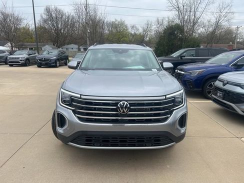 New 2026 Volkswagen Atlas SE AWD/4WD image 2