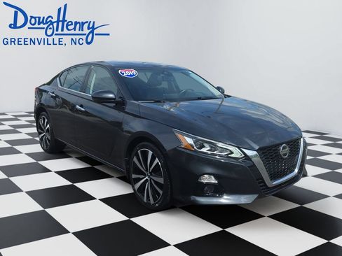 Used 2019 Nissan Altima 2.5 Platinum AWD/4WD image 7
