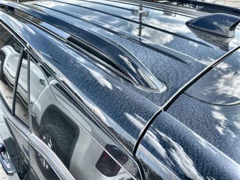 Used 2023 GMC Terrain SLE w/ Driver Convenience Package image 11