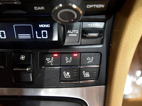 Used 2013 Porsche Boxster S image 36