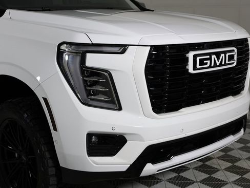 Used 2026 GMC Yukon Denali w/ Sun & Power Step Package image 43