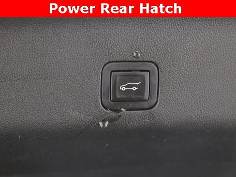 Used 2023 GMC Yukon AT4 image 34