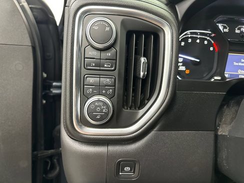 Used 2019 GMC Sierra 1500 SLT w/ SLT Premium Plus Package AWD/4WD image 32