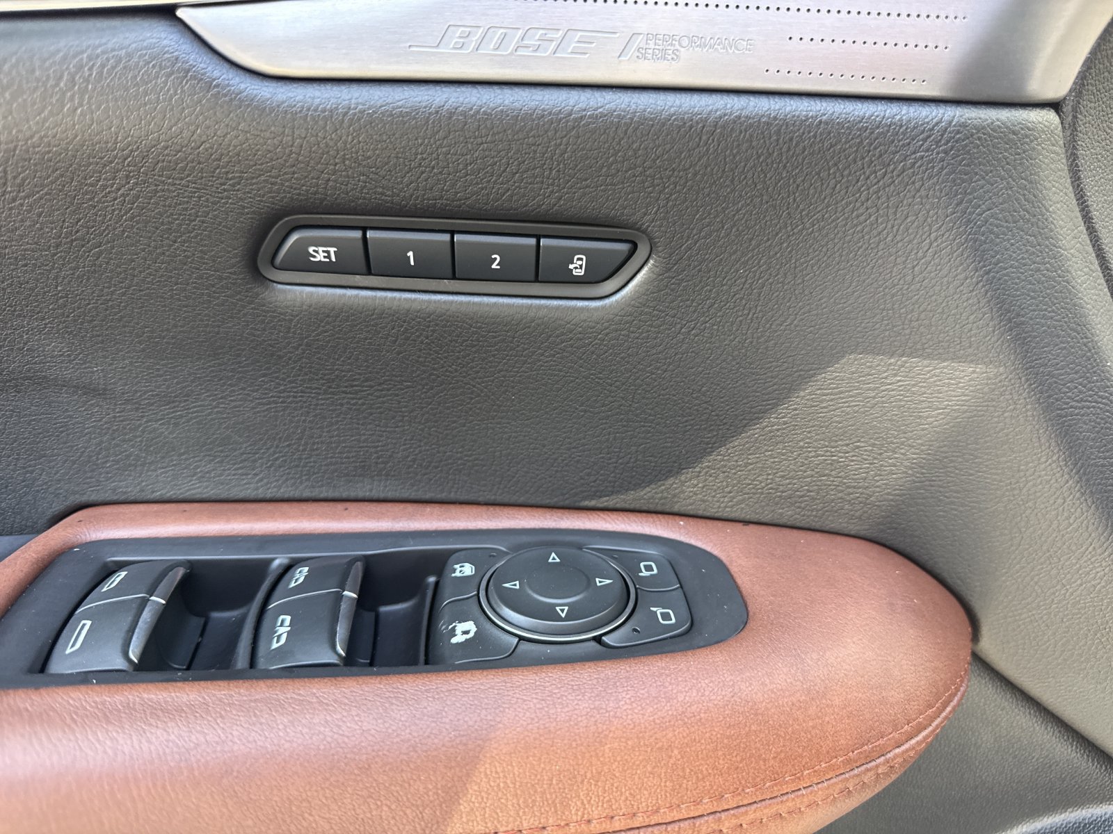 Used 2020 Cadillac XT5 Premium Luxury FWD image 22