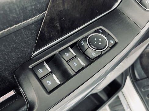 Used 2021 Ford F150 Lariat w/ Max Trailer Tow Package image 21