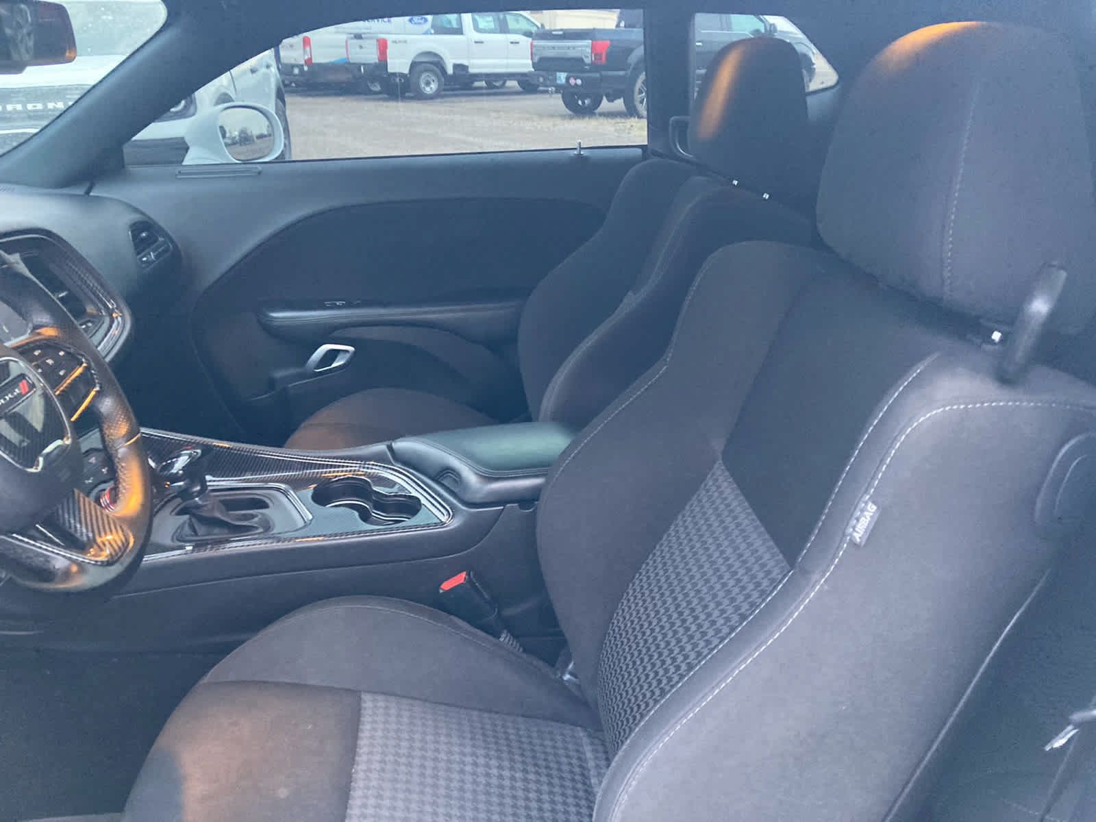 Used 2022 Dodge Challenger GT RWD image 4