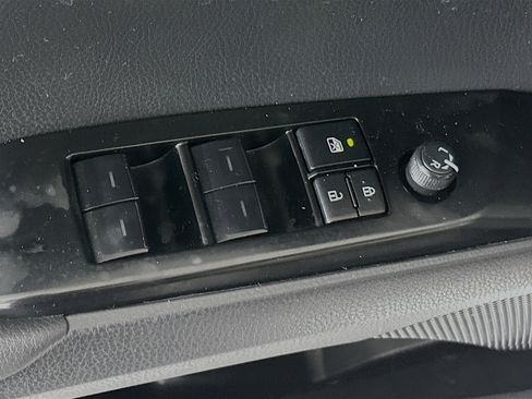 Used 2025 Toyota Camry LE FWD image 14