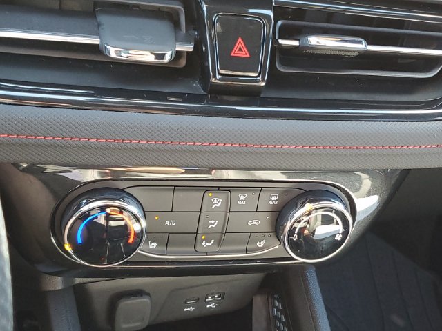 Used 2025 Chevrolet TrailBlazer RS w/ Driver Confidence Package FWD image 29