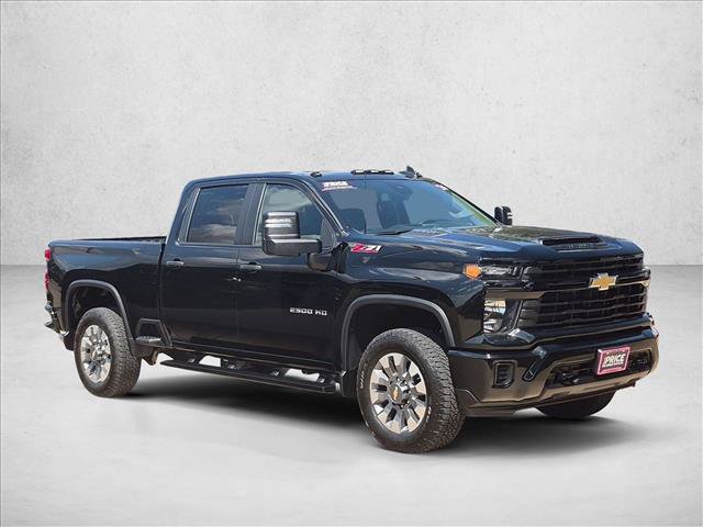 Used 2024 Chevrolet Silverado 2500 Custom w/ Custom Value Package AWD/4WD image 3