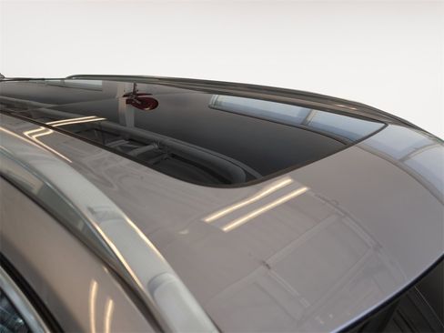 Used 2025 Volvo XC90 B6 Plus image 15