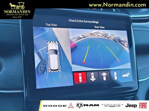 Used 2023 Jeep Grand Cherokee 30th Anniversary AWD/4WD image 10