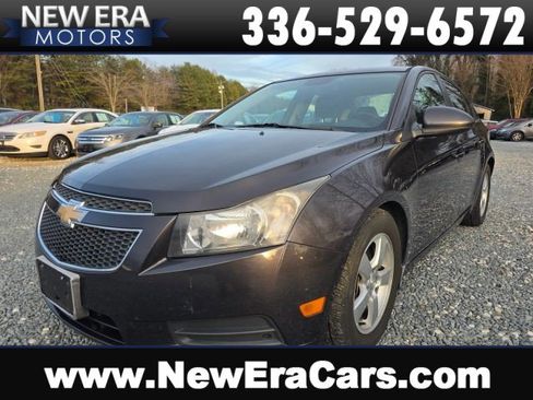 Used 2014 Chevrolet Cruze LT image 1