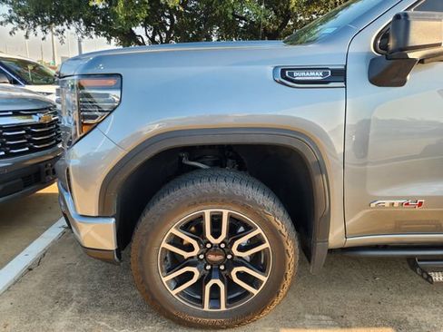 Used 2026 GMC Sierra 1500 AT4 w/ AT4 Premium Package AWD/4WD image 5