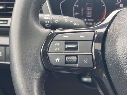 Certified 2023 Honda Pilot Touring image 20