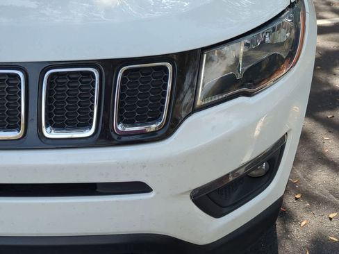 Used 2017 Jeep Compass Latitude w/ Popular Equipment Group image 11