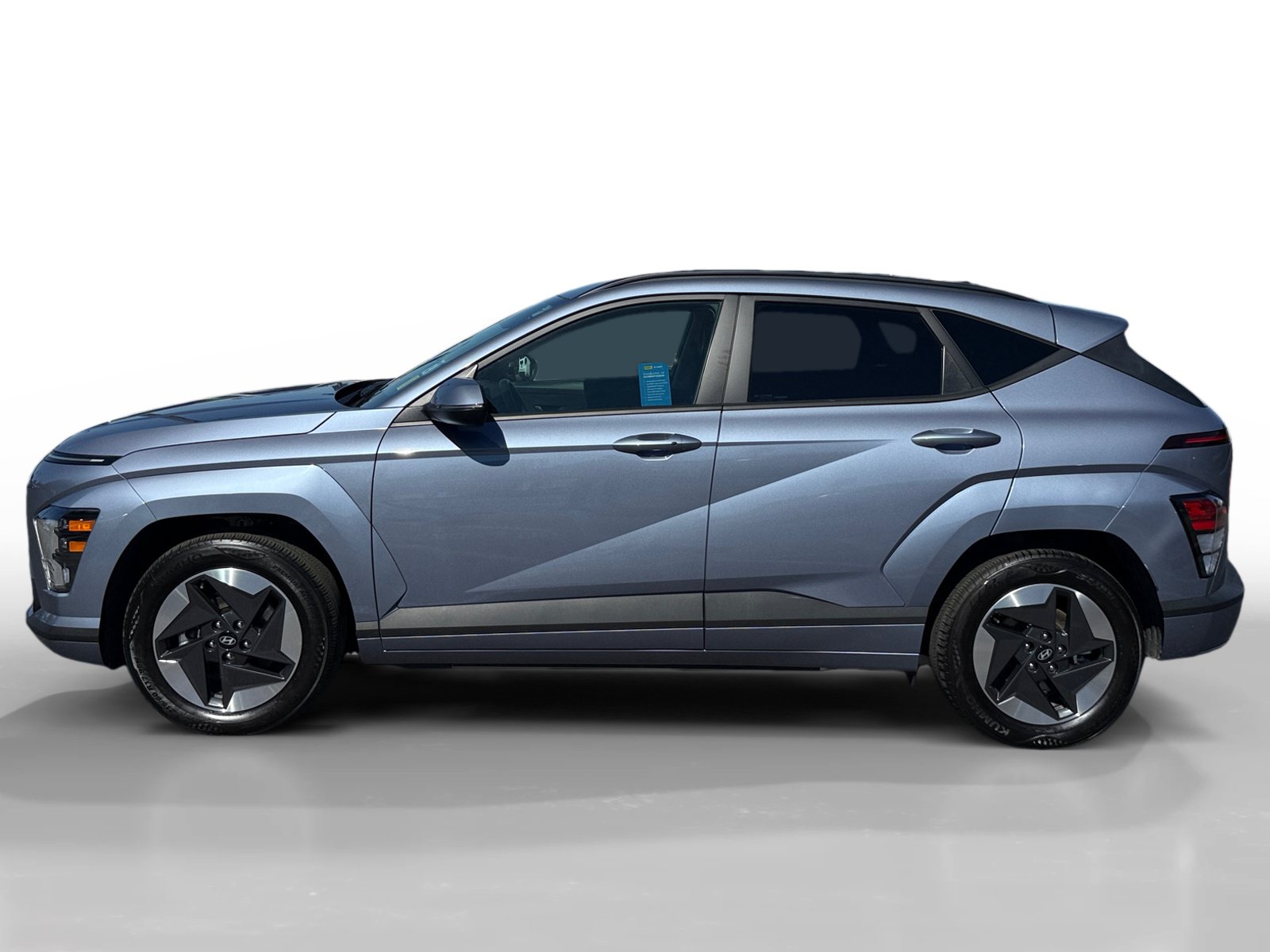 Certified 2025 Hyundai Kona SEL FWD image 2