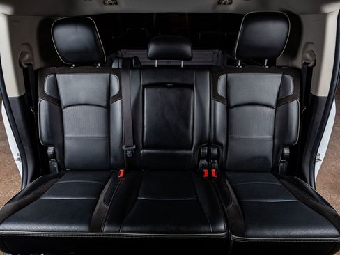 Used 2023 RAM 3500 Laramie image 34