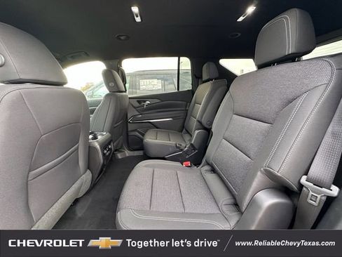New 2026 Chevrolet Traverse LT FWD image 23