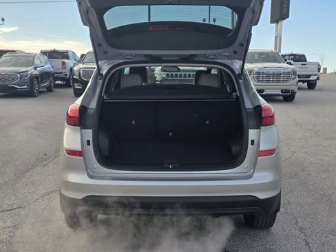 Used 2020 Hyundai Tucson SE image 7