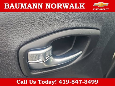 Used 2019 Jeep Compass Limited AWD/4WD image 37