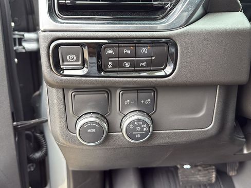 Used 2025 GMC Yukon Elevation w/ LPO, Floor Liner Package image 14