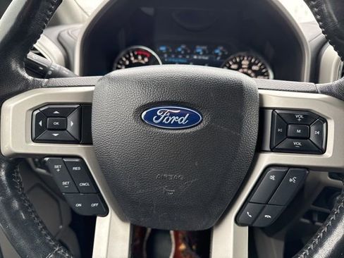 Used 2018 Ford F150 Lariat w/ Equipment Group 502A Luxury image 12