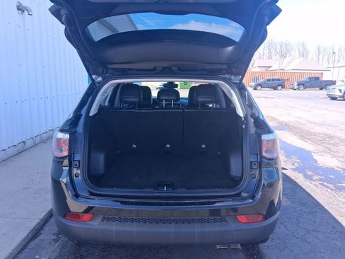 Used 2020 Jeep Compass Limited AWD/4WD image 12