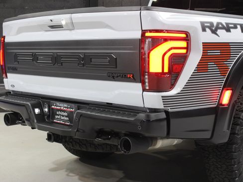 Used 2025 Ford F150 Raptor w/ Equipment Group 803A Raptor R image 19