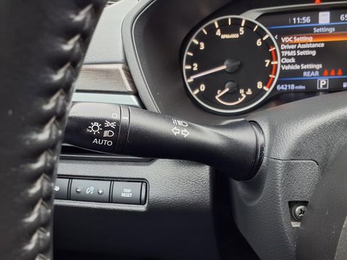 Used 2024 Nissan Altima 2.5 SV w/ SV Premium Package image 19