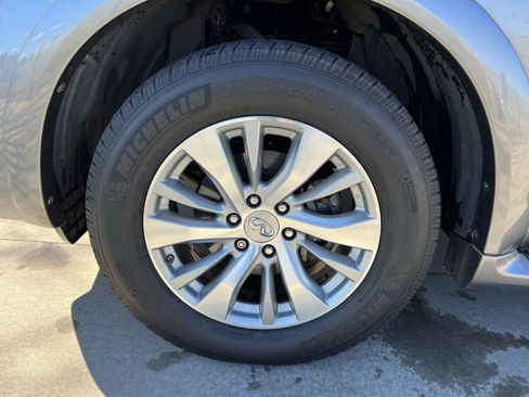 Used 2016 INFINITI QX80 2WD w/ Driver's Assistance Package image 13