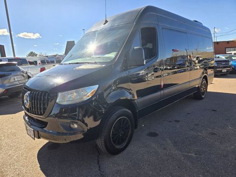 Used 2019 Mercedes-Benz Sprinter 2500 w/ Driver Convenience Package image 3