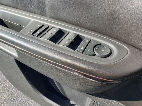 Used 2017 Chevrolet Traverse Premier image 14