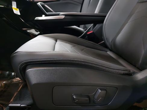 New 2026 BMW X1 xDrive28i w/ Convenience Package image 30