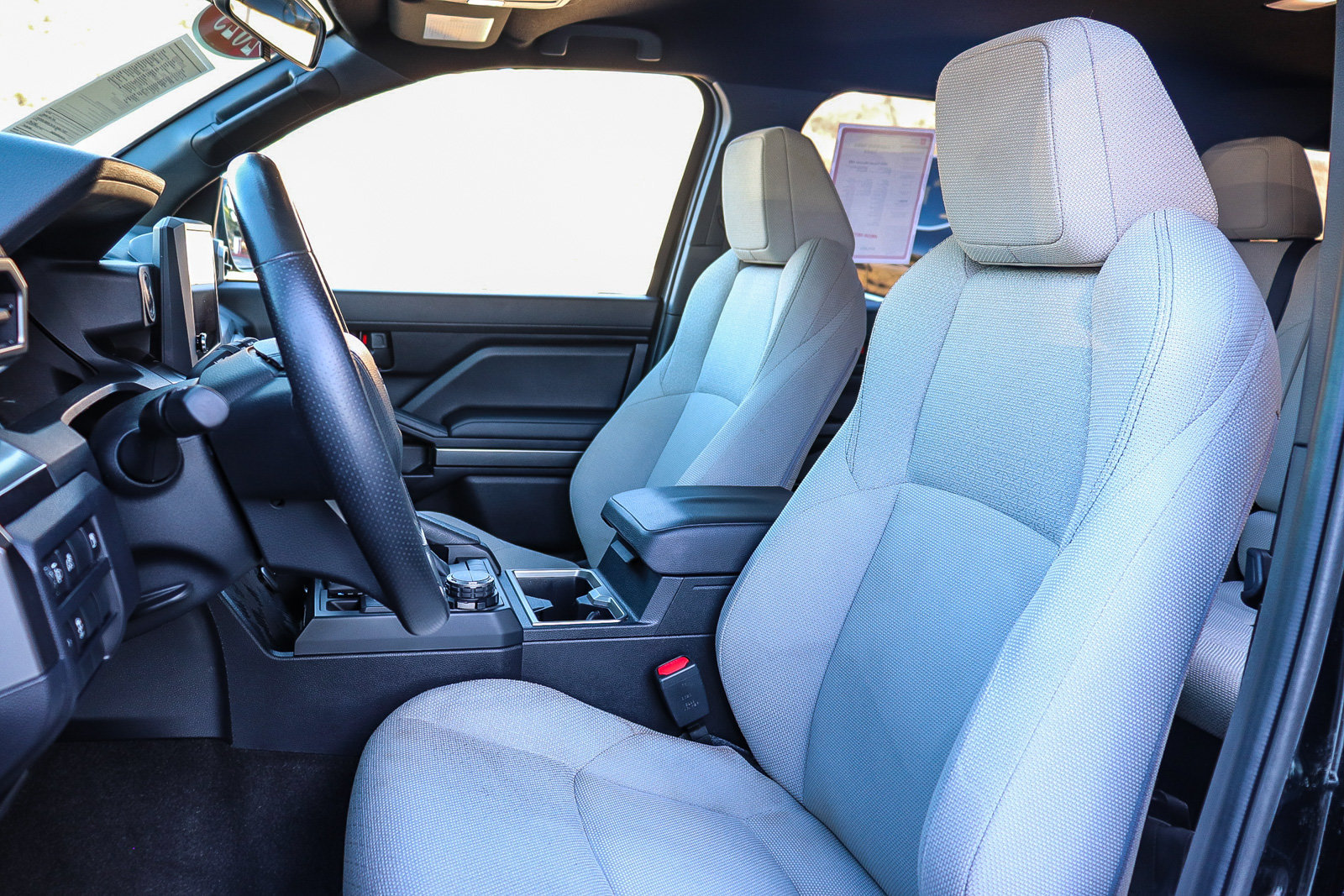 Certified 2025 Toyota 4Runner SR5 AWD/4WD image 17