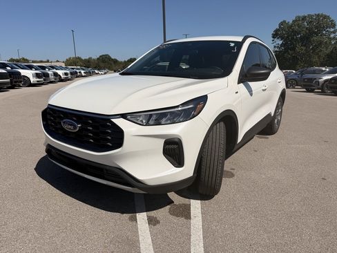 New 2026 Ford Escape ST-Line w/ Tech Pack #1 image 4