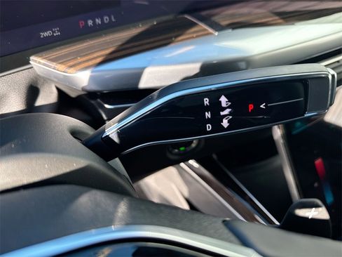 Used 2025 Cadillac Escalade Premium Luxury w/ Touring Package image 23