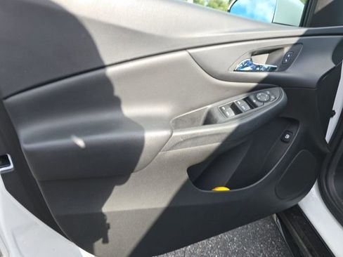 Used 2018 Chevrolet Volt LT image 9