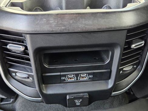Used 2022 RAM 1500 Big Horn AWD/4WD image 14
