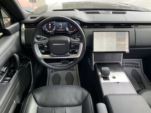 Used 2025 Land Rover Range Rover Autobiography image 25