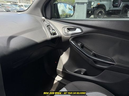 Used 2018 Ford Focus ST FWD image 15