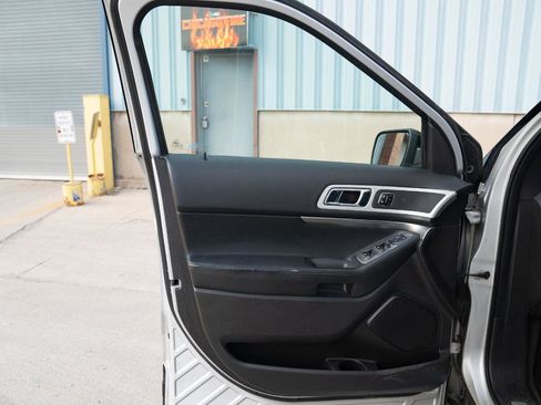 Used 2014 Ford Explorer Sport w/ Equipment Group 401A image 18